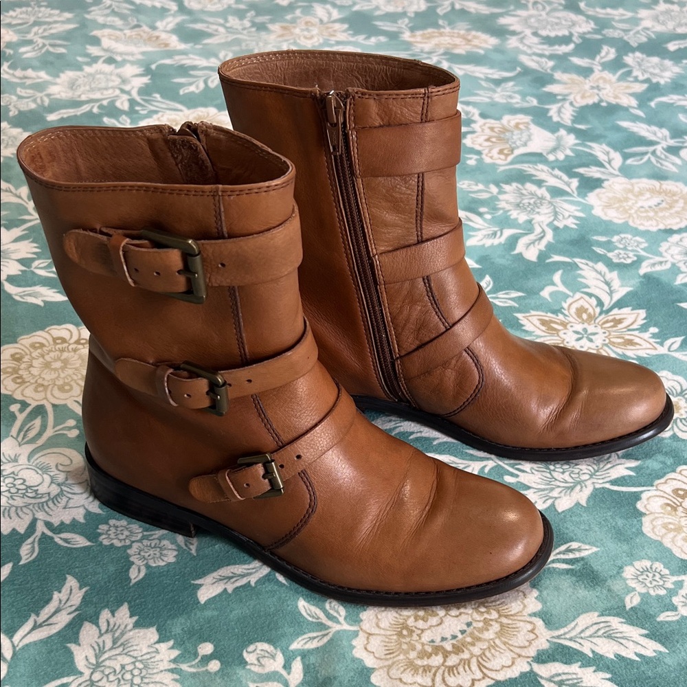 Corso Como Leather Zippered Ankle Boots